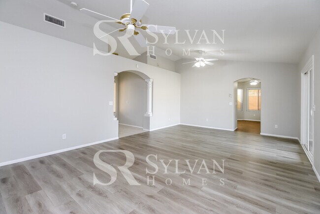 Foto del edificio - Charming 4BR 2BA Home