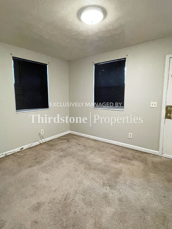 Building Photo - 7338 Linda Dr, Jacksonville, FL 32208