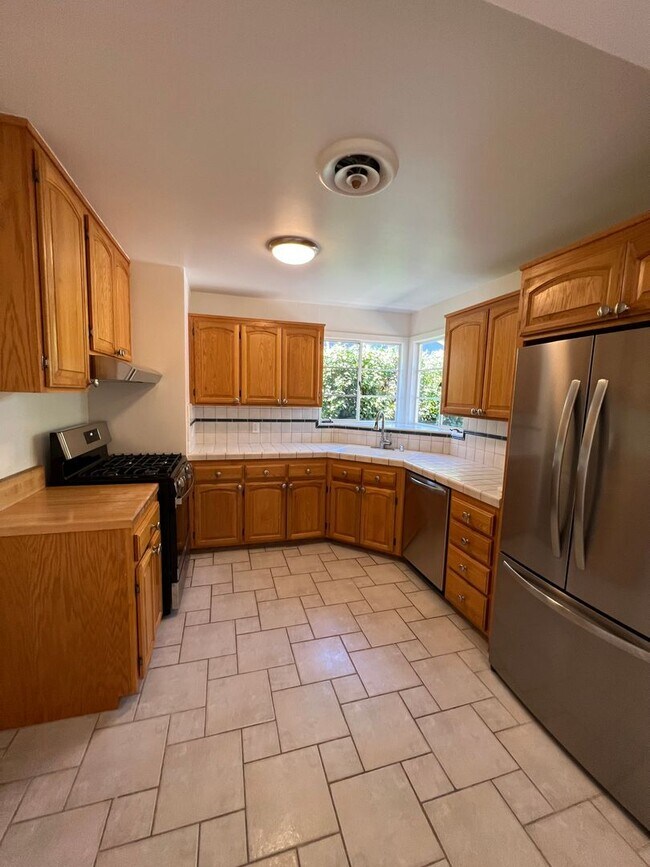 Foto del edificio - 5309 Camellia Ave - LOVELY HOME IN RIVER P...