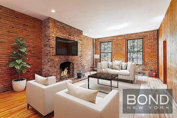 Foto principal - 2 bedroom in New York NY 10003