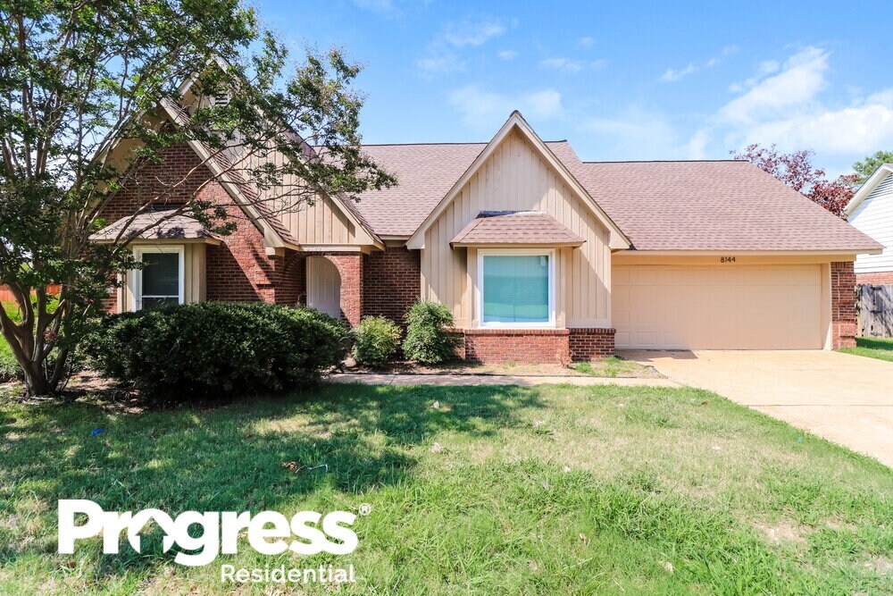 Foto principal - 8144 Creekside Cir N