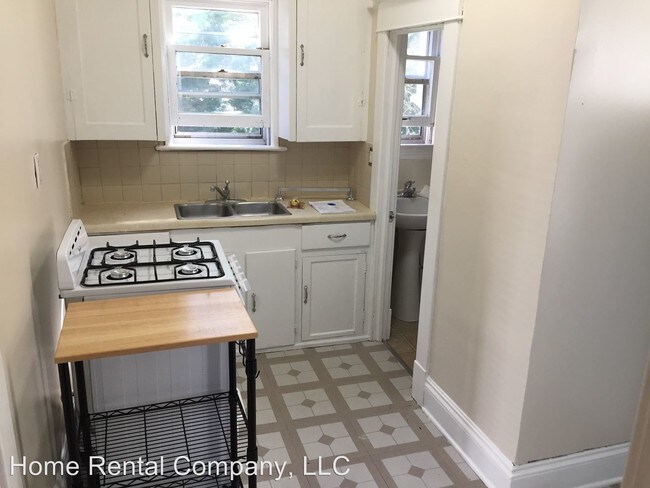 Foto del edificio - 1352 College Ave NE