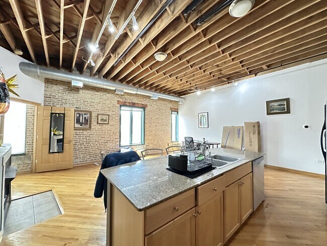 Foto del edificio - 7509 W Madison St