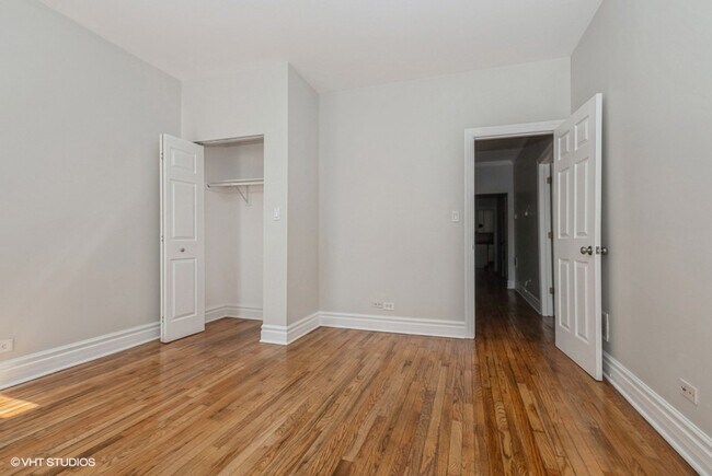 Building Photo - 6327 S Throop St