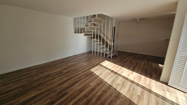 Building Photo - EASTER WAY - UTC 3 BR TOWNHOME CONVENIENTL...
