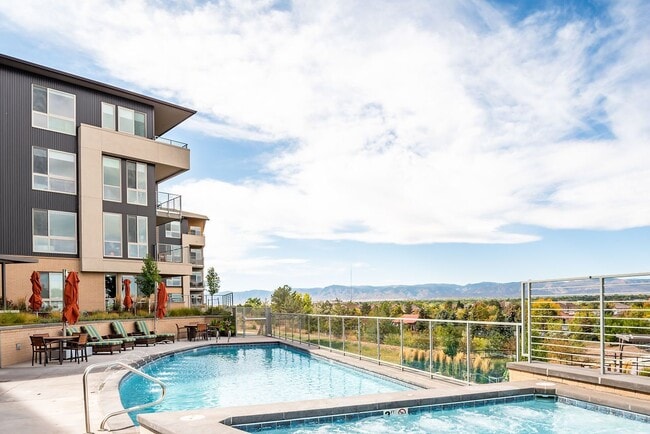 Building Photo - Vita