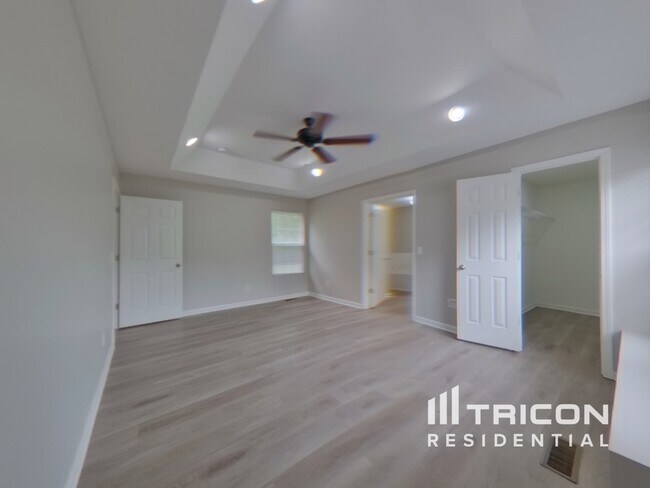 Building Photo - 211 Boxwood Ln