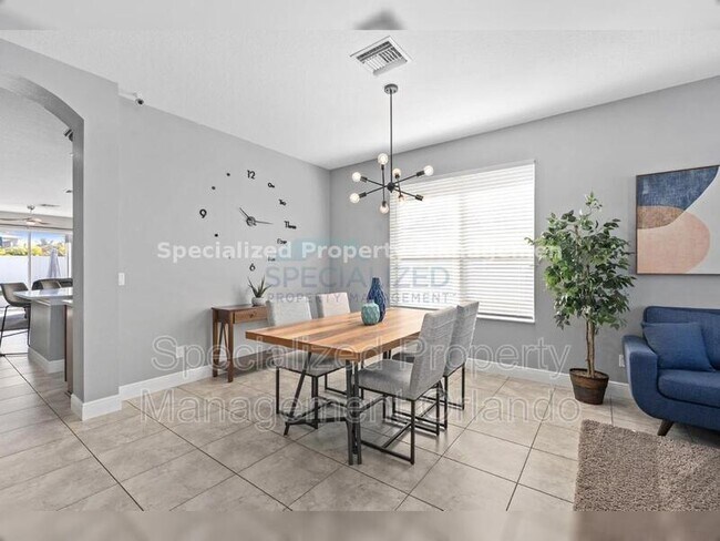 Building Photo - 707 Grandhaven Way