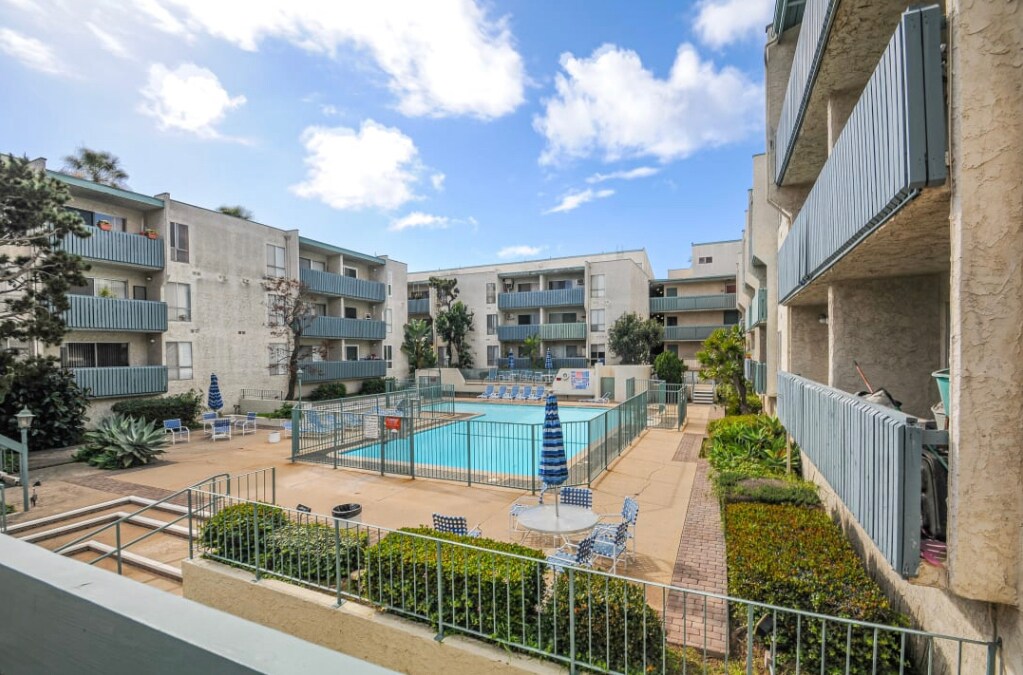 Foto principal - 550 W Regent St
