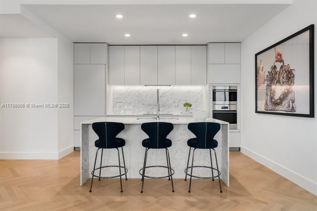 Foto del edificio - 460 NE 28th St