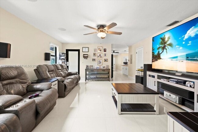 Foto del edificio - 40 NW 119th St