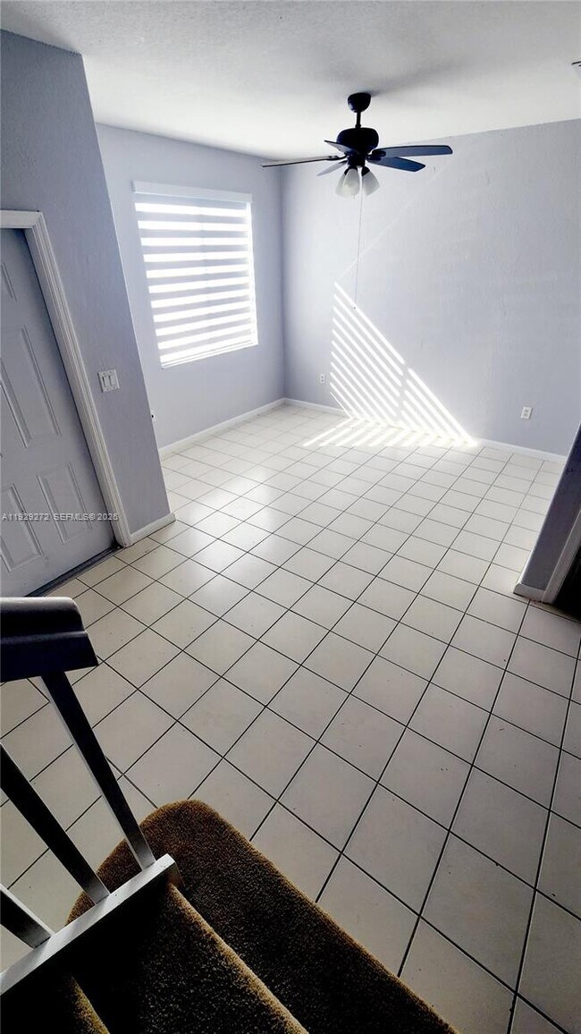 Foto del edificio - 2715 SE 15th Pl