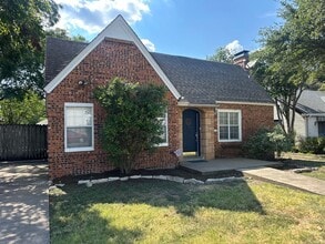 Building Photo - 3440 Rogers Ave