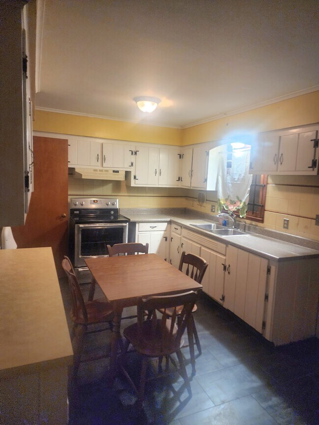 Foto del edificio - 480 Frenchtown Rd