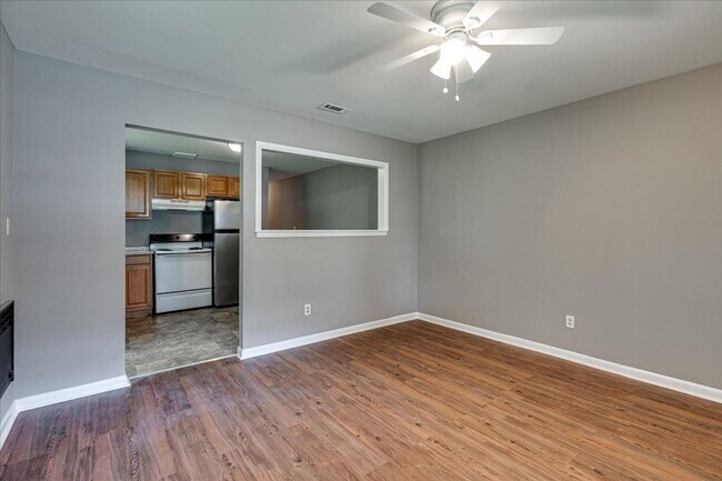 Foto del edificio - Great 2 bedroom close to UTC!