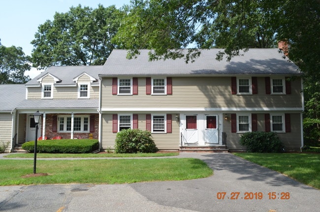 Front - 61 Drummer Rd