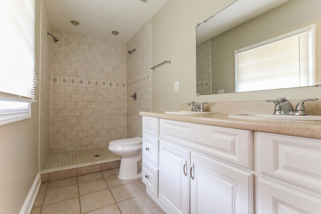 Foto del edificio - 1237 Sycamore Dr SW