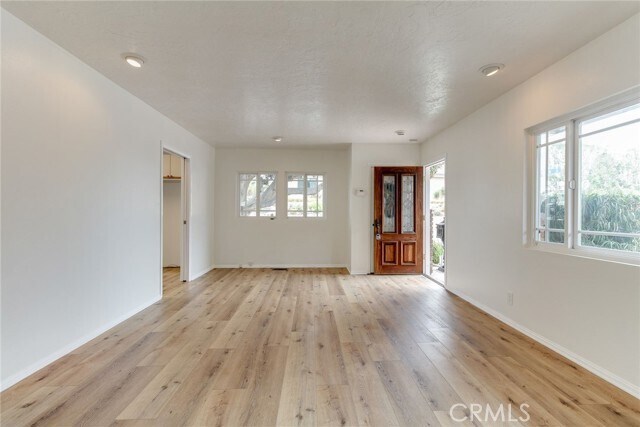 Building Photo - 1357 1st St