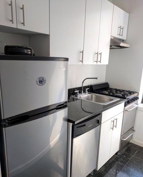 Foto del edificio - 166 E 55th St
