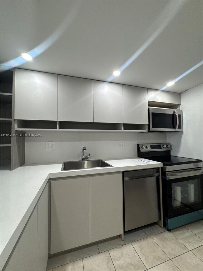 Foto del edificio - 2312 S Cypress Bend Dr