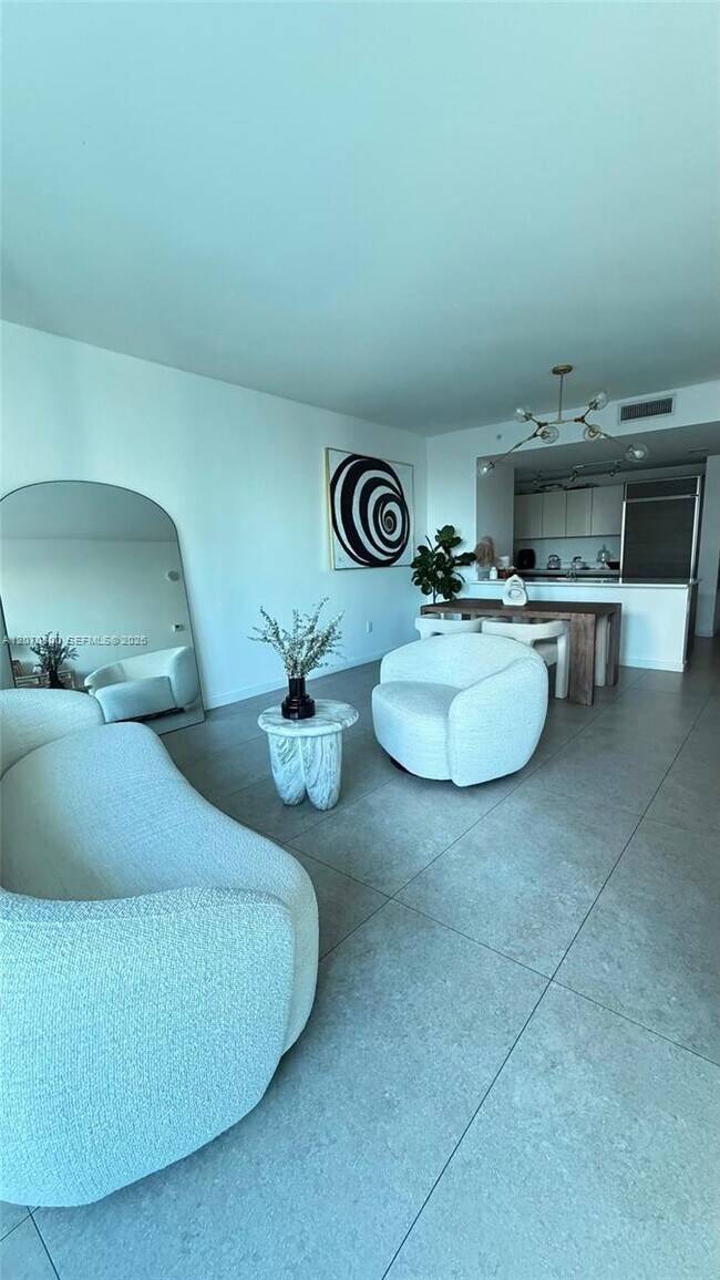 Foto del edificio - 1100 S Miami Ave
