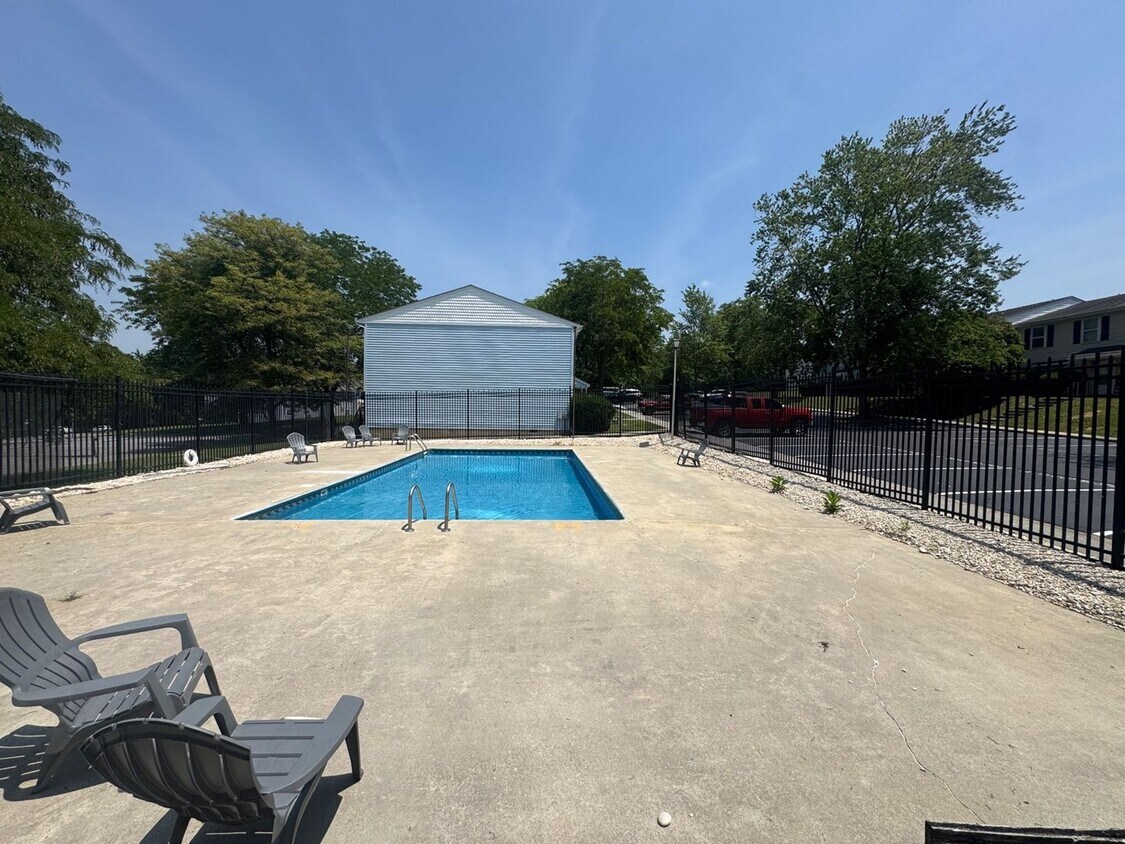 Foto del edificio - Blacksburg, 4 BR / 2.5 BA Available August 17