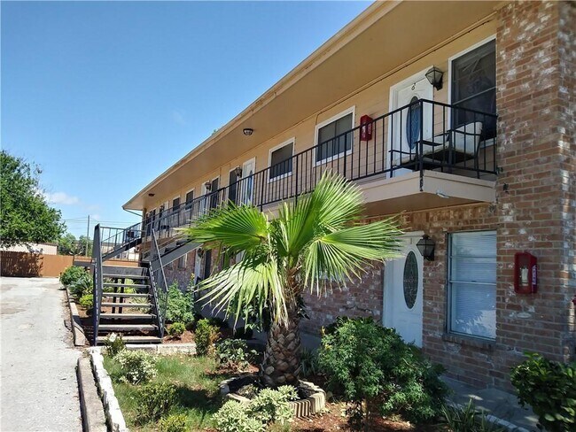 Foto del edificio - 1004 Austin St