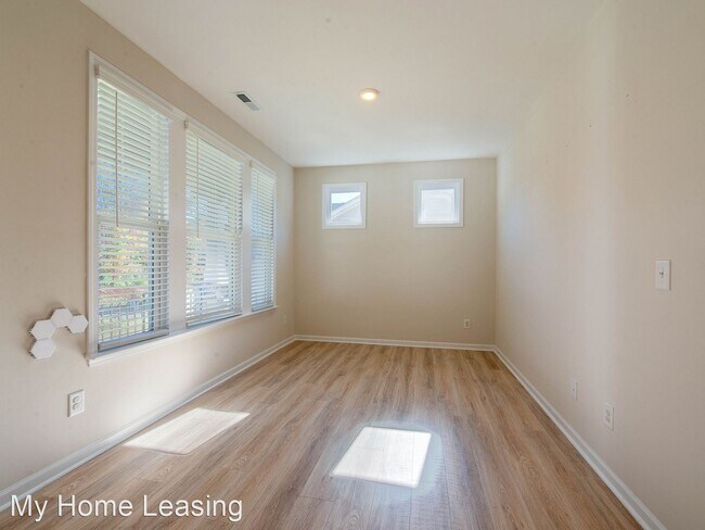 Building Photo - 3 br, 3 bath House - 16104 Langston Drive
