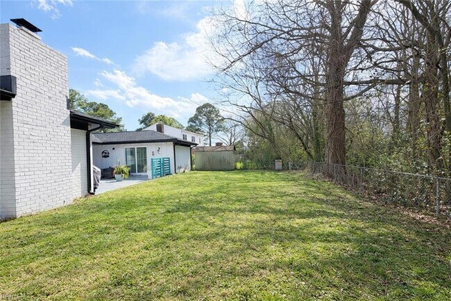 Foto del edificio - 4941 Brandywine Dr