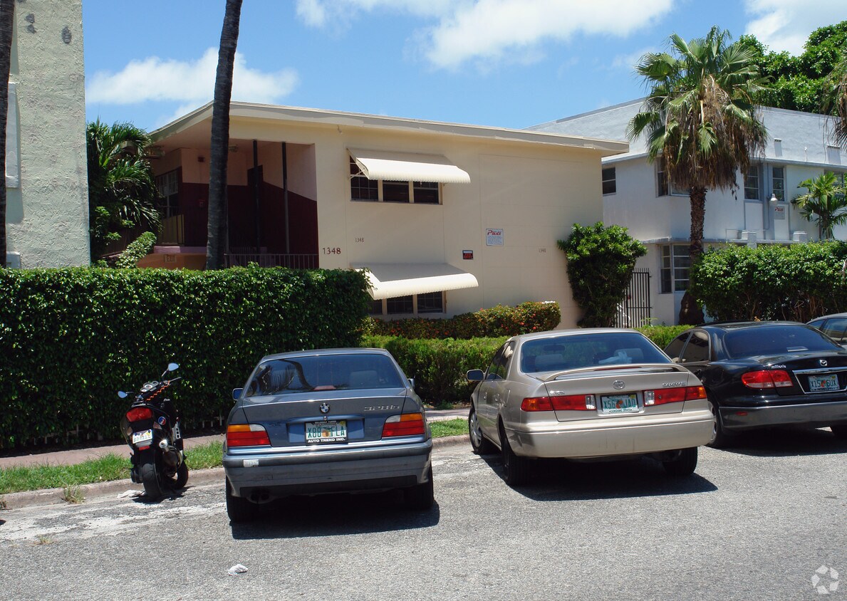 Building Photo - 1348 Drexel Ave