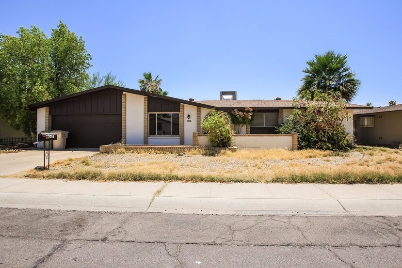 Primary Photo - 4447 W Carol Ave