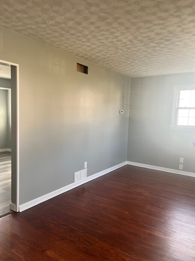 Photo - 2609 Dean Dr House