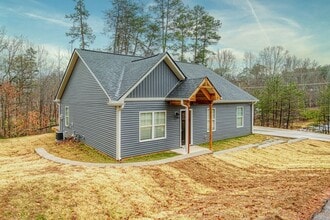 Building Photo - 104 Clearview Dr