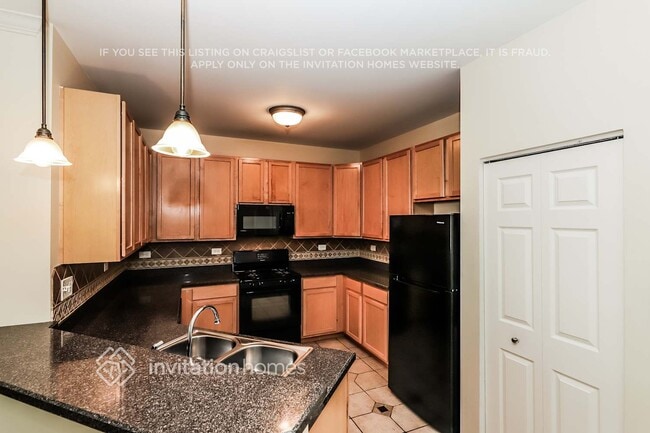 Building Photo - 271 Springbrook Trail S