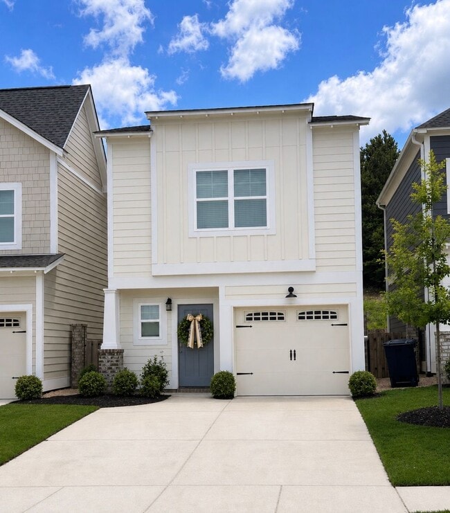 Building Photo - 208 Huntley Knl Dr