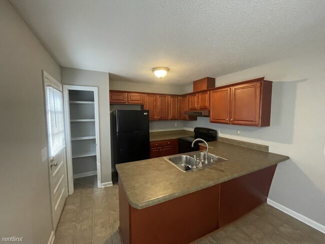 Building Photo - 3 br, 2 bath House - 5905 Periwinkle Ct