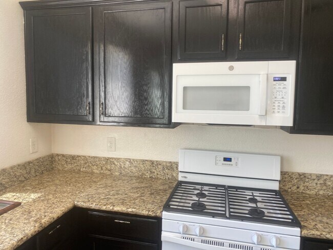 Foto del edificio - 2237 W Wall Ct