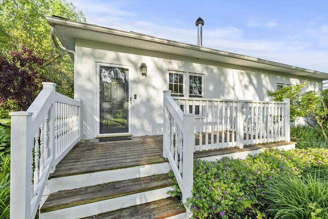 Foto del edificio - 7711 Hayden Run Rd