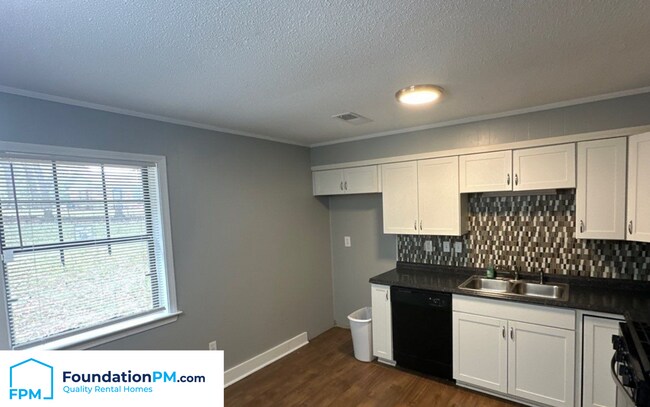 Foto del edificio - 5810 Chickasaw Dr