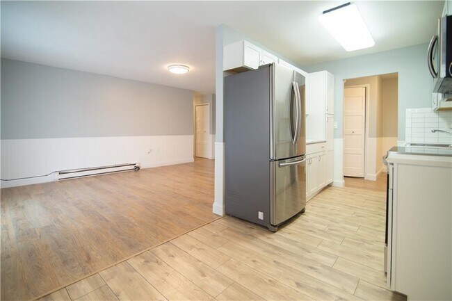 Foto del edificio - 23 Bullocks Point Ave