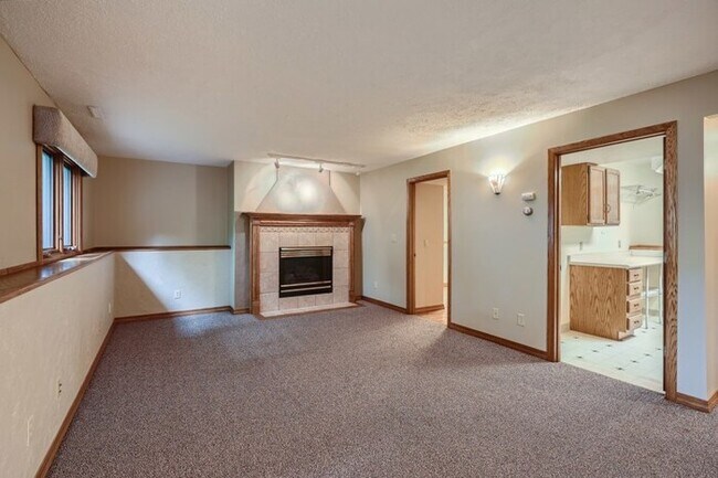 Building Photo - 740 Windmill Court, Eagan, MN, 55123