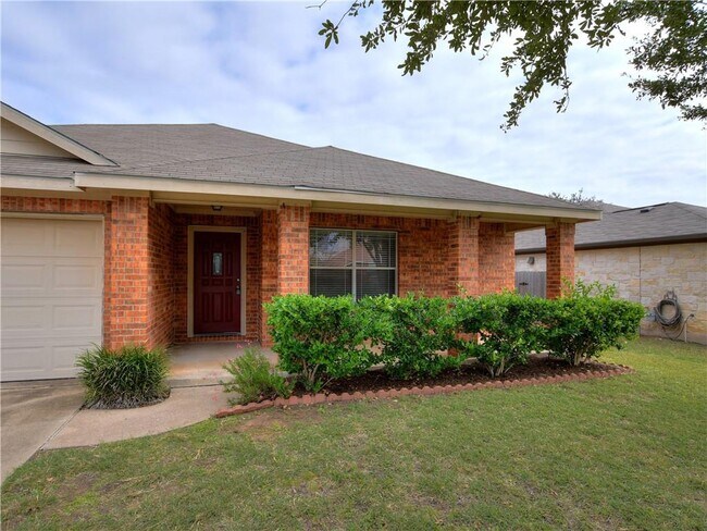 Foto del edificio - 2112 Mir Woods Dr