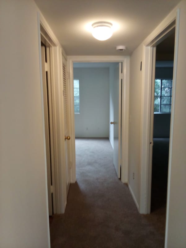 Building Photo - 3031 Grand View Blvd