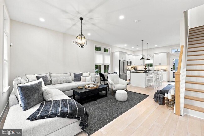 Foto del edificio - 117 Thornton Ln