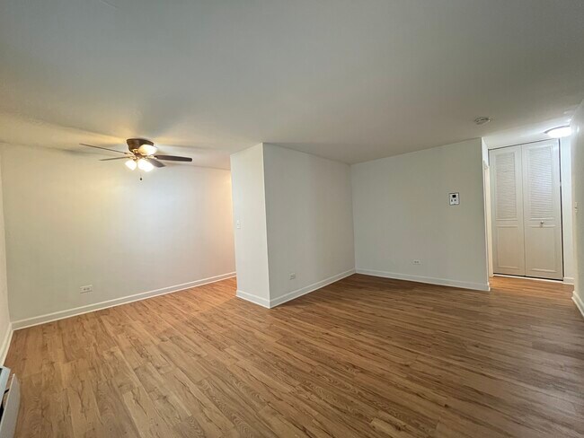 Foto del edificio - 516 W Melrose St