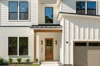 Building Photo - 1420 Flamingo St