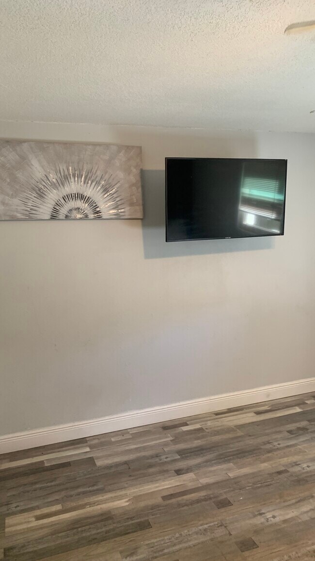 Foto del edificio - 1823 E 109th Ave