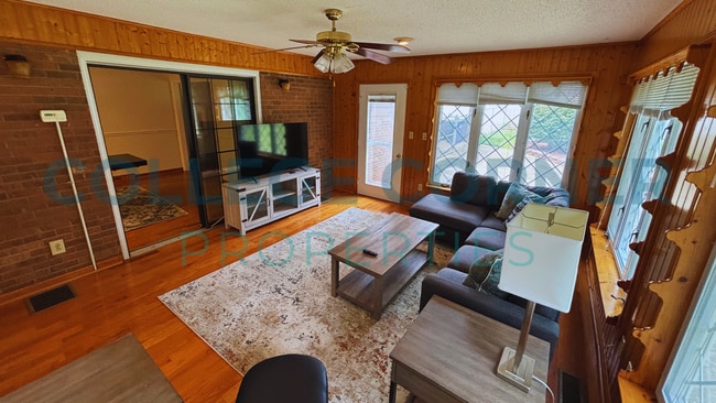 Building Photo - 695 YELLOWSTON LANE  AVAILABLE 6/1/2026  F...