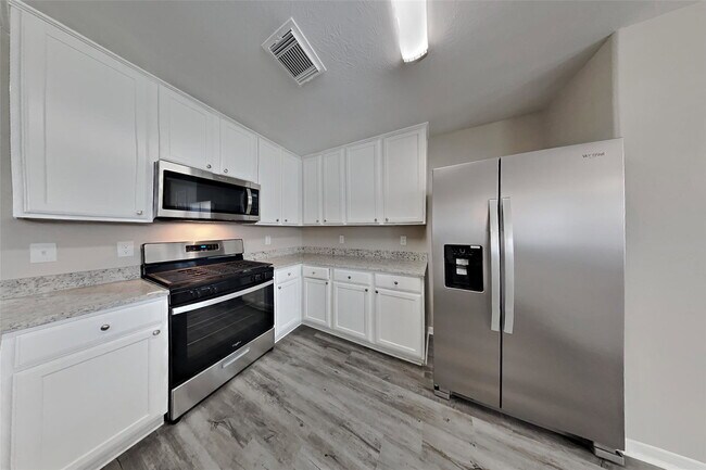 Foto del edificio - Dorsey Lane, Pearland, TX 77584 - 3 BR 2 BA single-family home