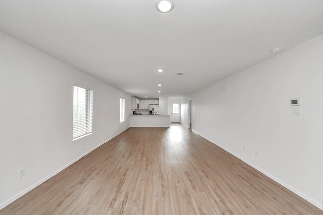 Building Photo - 9014 Estes Lks Dr